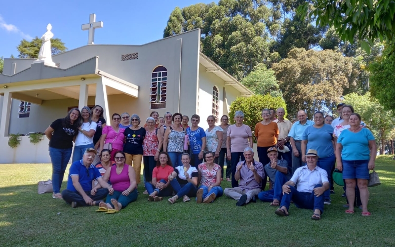 Grupo da Melhor Idade Visita o Santuário de Nossa Senhora da Salette