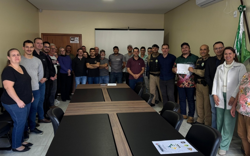 Entrega da Carta Constitutiva do Conseg de Salgado Filho Reforça Parceria entre Comunidade e Polícia Militar