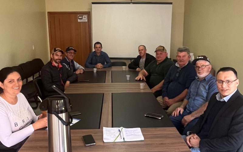 Reunião Estratégica com Proprietários das Agroindústrias: Avaliação da Festa do Vinho e do Queijo 2025 e Definição de Me